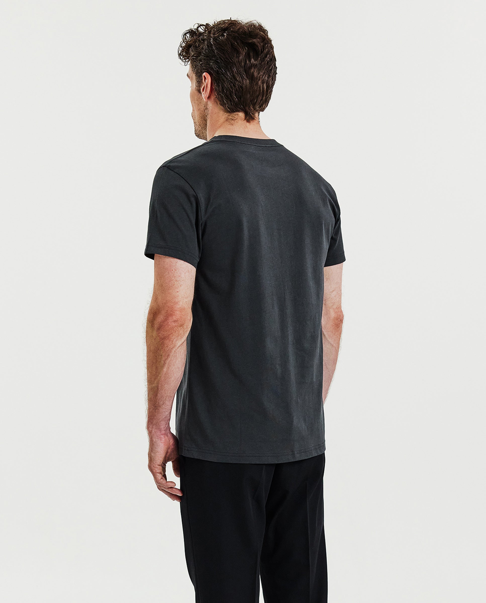 Camiseta cuello caja algodón orgánico grafito