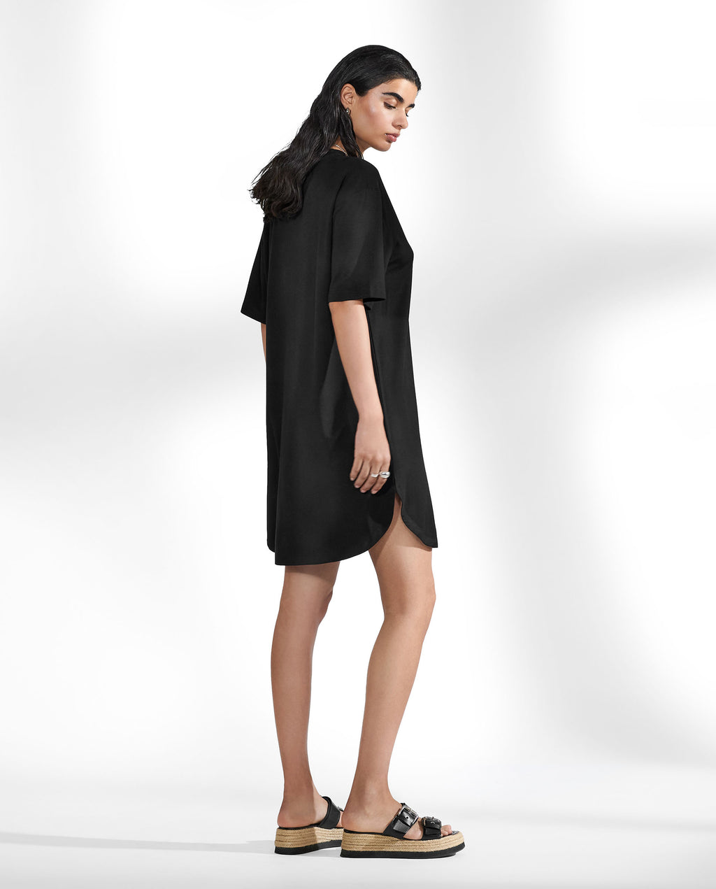 Vestido fluido de viscosa negro