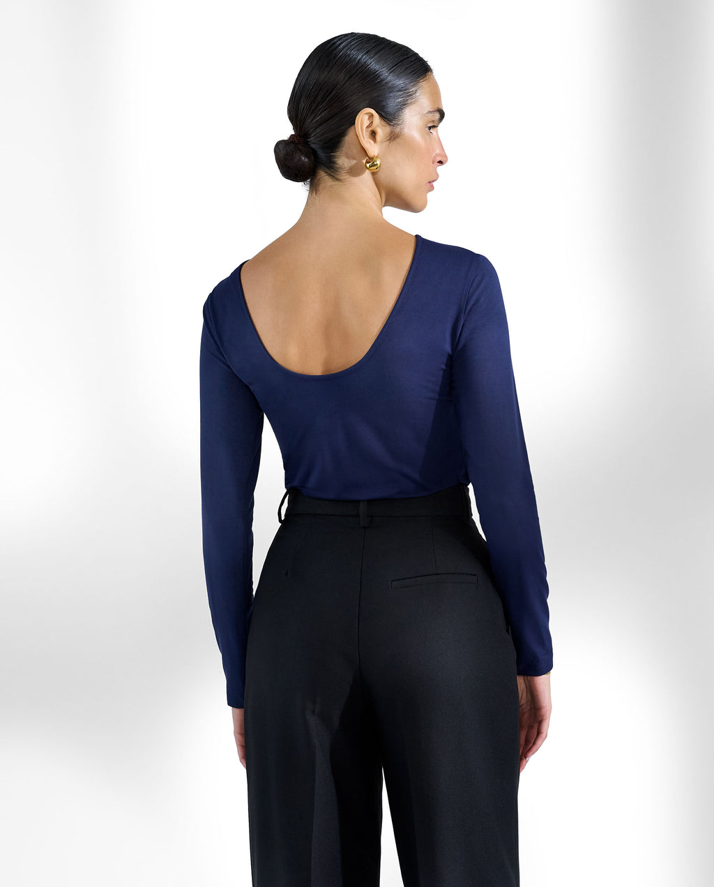 Camiseta manga larga con escote en espalda by Brea