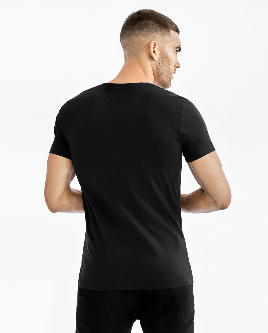 Pack 2 camisetas elásticas cuello pico negro by Br