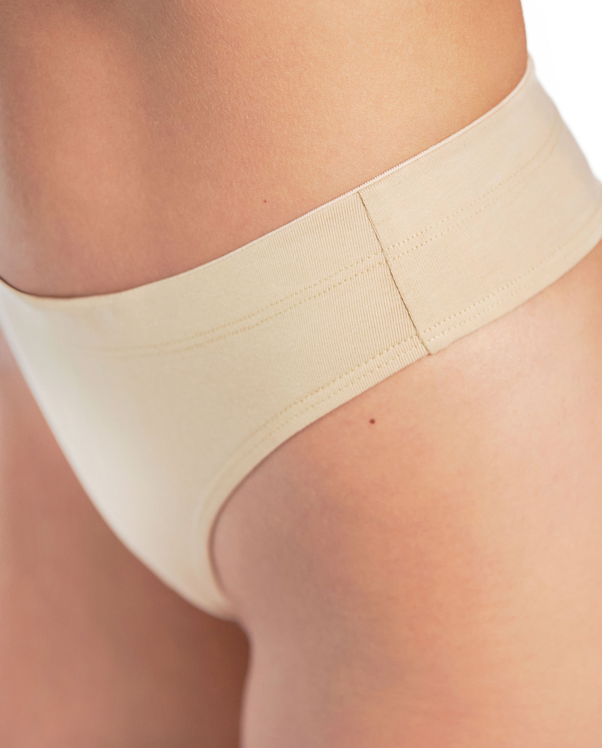 Tanga algodón orgánico beige by Bread&Boxers